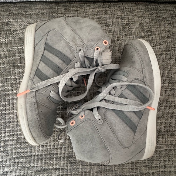 ADIDAS Neo Label suede grey high top heeled sneaker w/ animal print accent - Picture 4 of 9